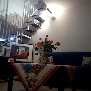 https://casa-maravigghia.taorminaitalyhotels.com