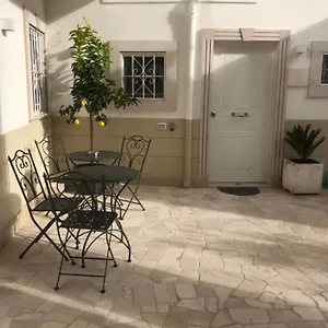 https://casa-di-flo.barihotels.org