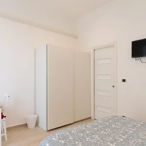 https://il-priscio-apartment.barihotels.org