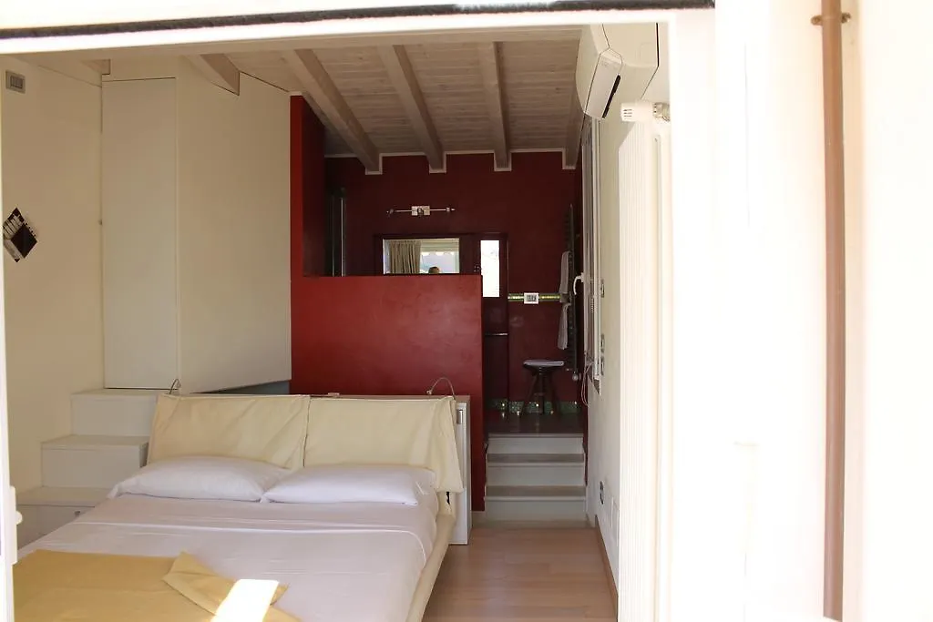 Apartment Appartamenti Mavino Sirmione Italy